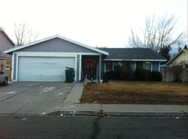 877 Glen Molly Dr photo 1