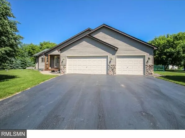 2709 319th Ln NE, Cambridge, MN 55008