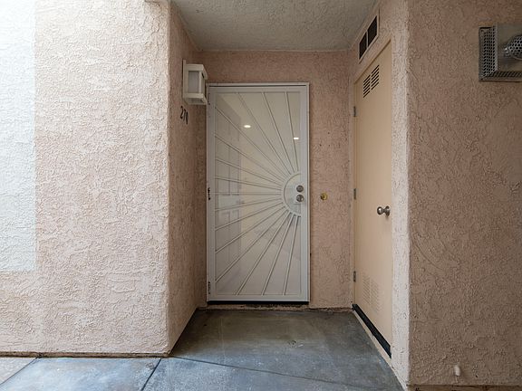 5th image of 7228 Camino Degrazia