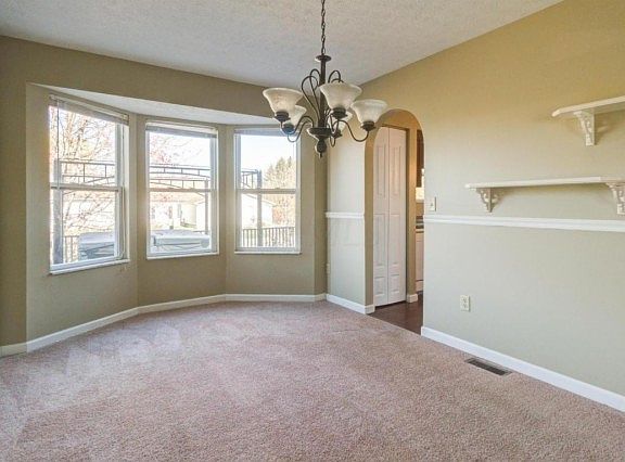 5th image of 500 Oak Village Dr