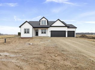 N6261 Blarney Stone Ln, Albany, WI 53520