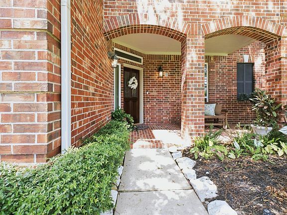 3rd image of 13507 Mount Airy Dr