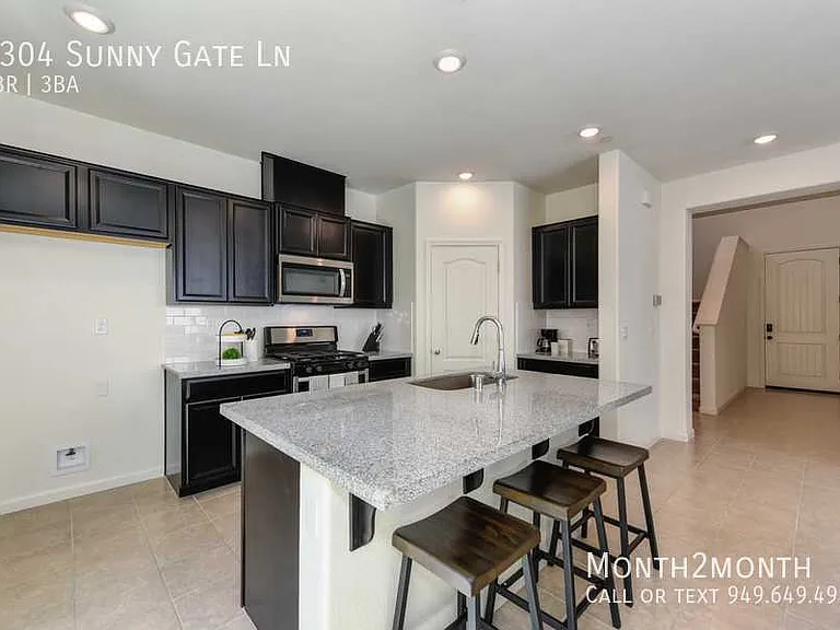 3304 Sunny Gate Ln — Photo 8