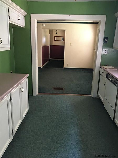 3rd image of 399 FORTSVILLE Road
