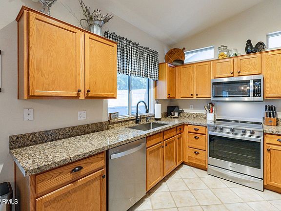 5th image of 14814 W LUPINE Lane