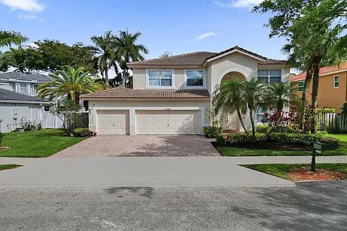 16405 Diamond Head Dr Photo 1