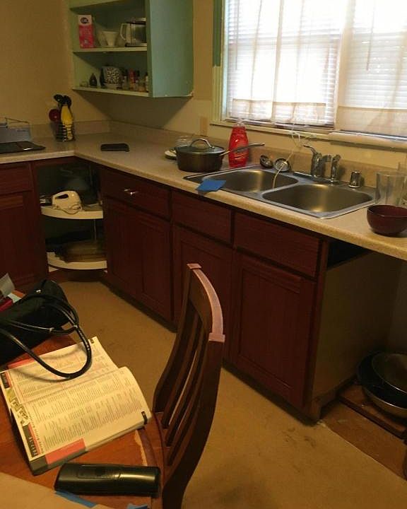 2nd image of 3005 Spring St