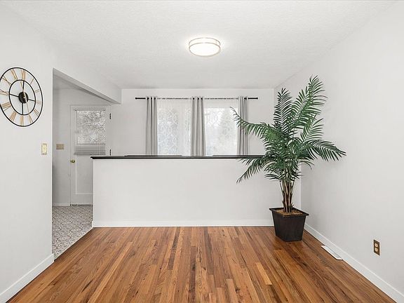 5th image of 3238 W Holyoke Ave