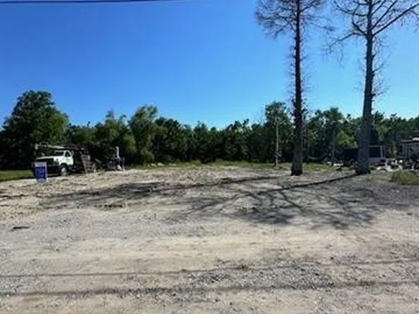 133 Lake View Dr, La Place, LA 70068