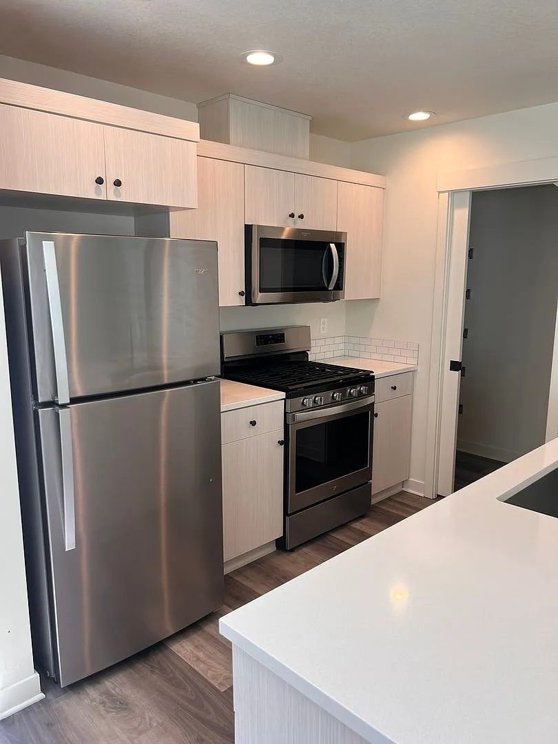 Holliday Avenue Townhomes — Photo 3