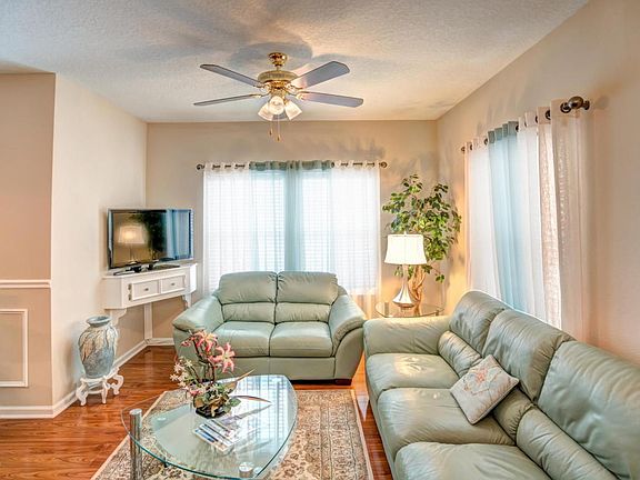 3rd image of 575 Oakleaf Plantation Pkwy Unit 601