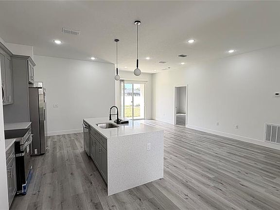 3rd image of 12834 SW 67th Ave