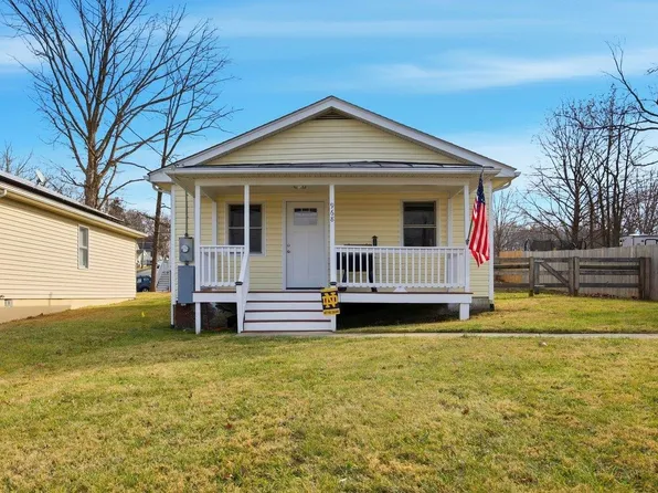 968 Glencoe Ave, Waynesboro, VA 22980