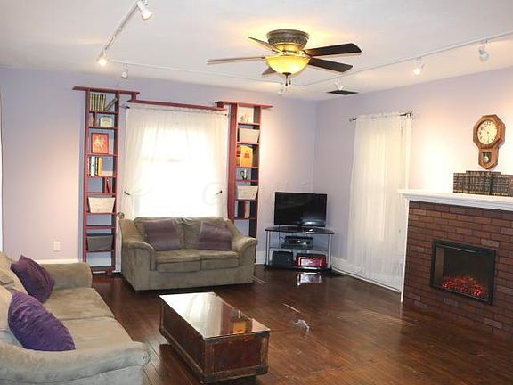 2nd image of 107 Franklin St