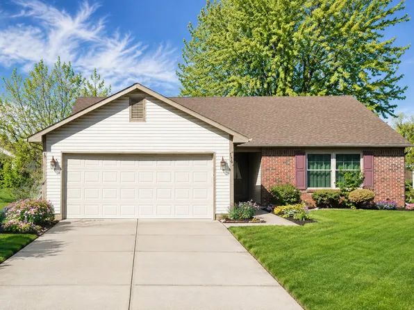 1064 Lake Dr E, Brownsburg, IN 46112