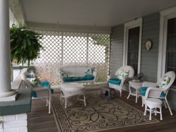 Front porch left