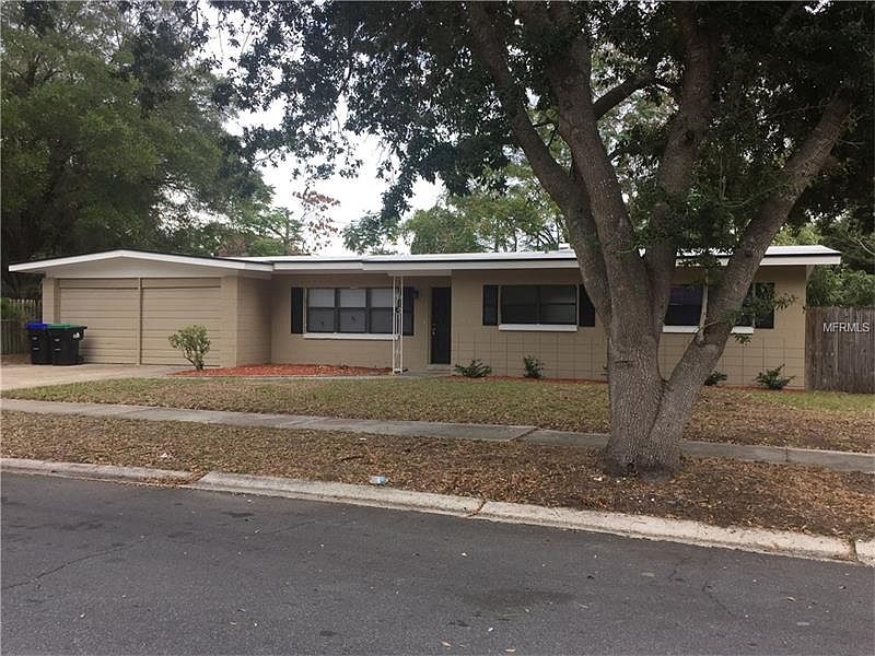 1st image of 2215 Fleetwood Ct