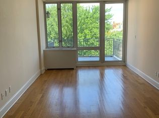 26-38 28th St #4C, Astoria, NY 11102