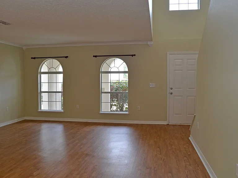 87113 Kipling Dr — Photo 2