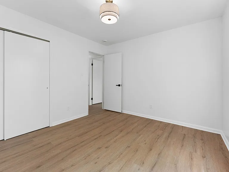 8117 Stow Rd — Photo 18