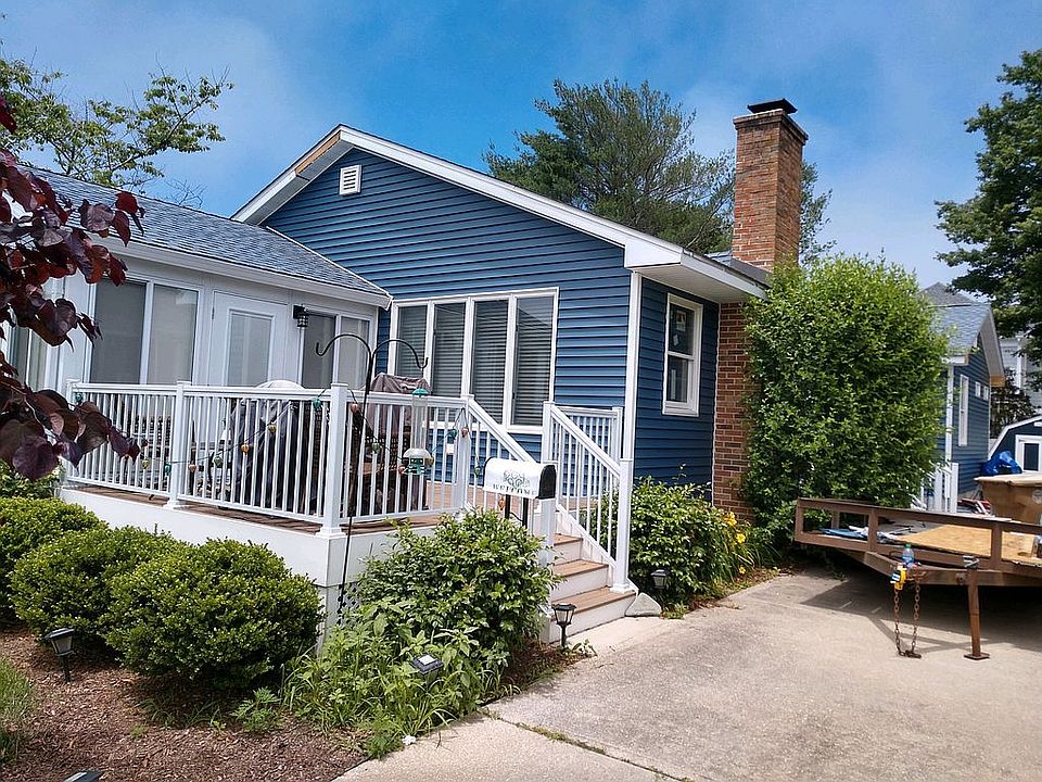 307 Hickman St