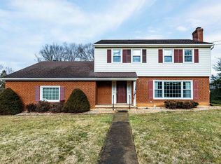 1309 Chatham Rd, Waynesboro, VA 22980