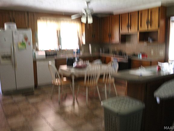 5th image of 824 Mashville Rd