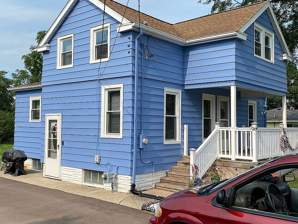 2nd image of 3024 Chippewa Trl