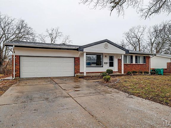 3rd image of 2348 Vorhof Dr