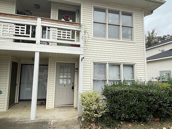 3rd image of 2700 Lantern Walk SE APT B