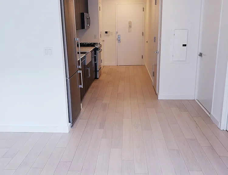 535 W 43rd St N #10K — Photo 7