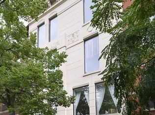 881 N La Salle Dr #D, Chicago, IL 60610