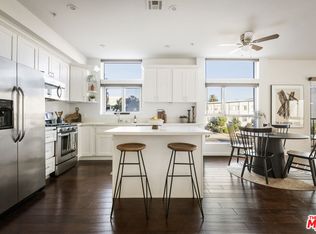 155 S Oxford Ave APT 201, Los Angeles, CA 90004
