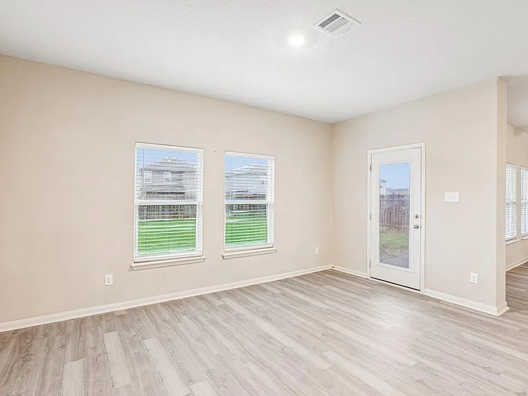 117 Cherry Tree Ln — Photo 12