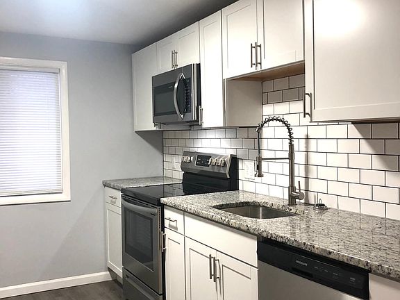 2nd image of 512 Hawley Ave #2