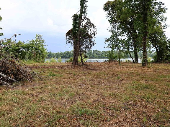 3rd image of 21 Catfish Ln Lot 21