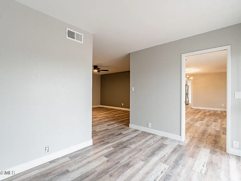 2318 E Lupine Ave — Photo 39
