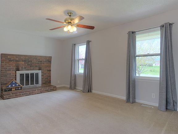 4th image of 4539 Heatherfield Ln