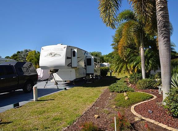 5th image of 5820 Pathwood Ct
