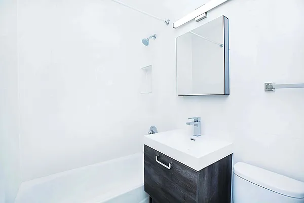 Rented by HH Realty | media 22