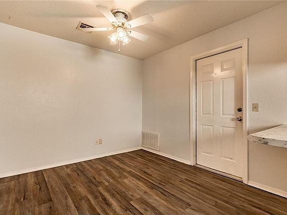 5th image of 101 Aspen Dr