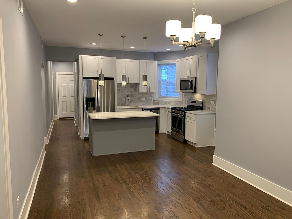 1st image of 4741 N Monticello Ave #1