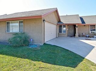 740 Center Ln, Santa Paula, CA 93060