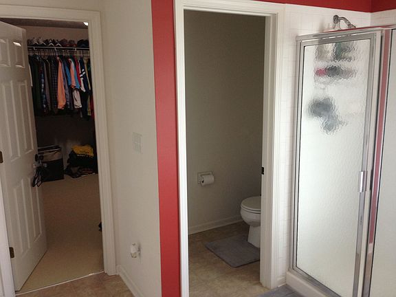 shower, large walk in closet