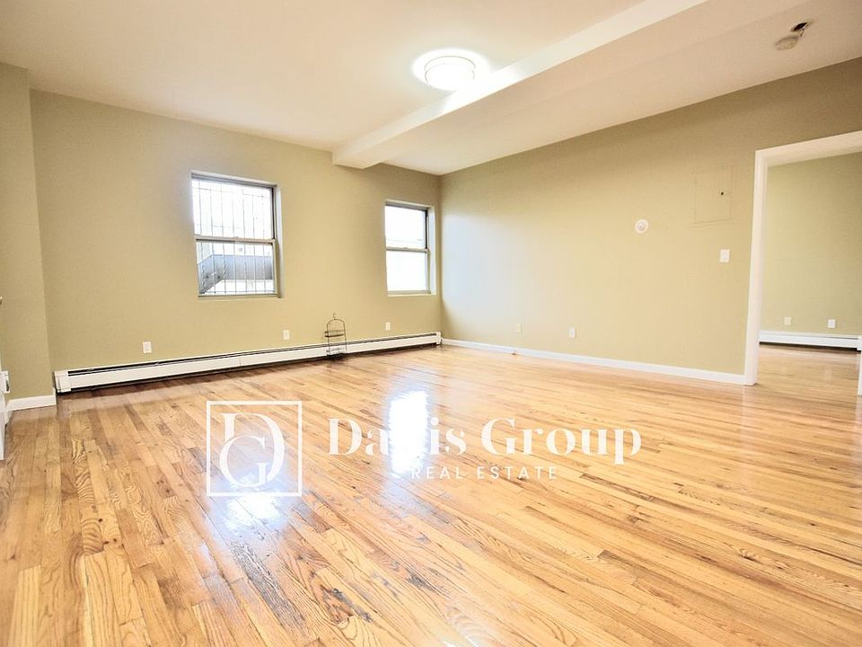 1st image of 22-27 33rd St #Gs2