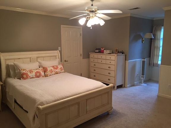 4th image of 9463 Doe Meadow Dr