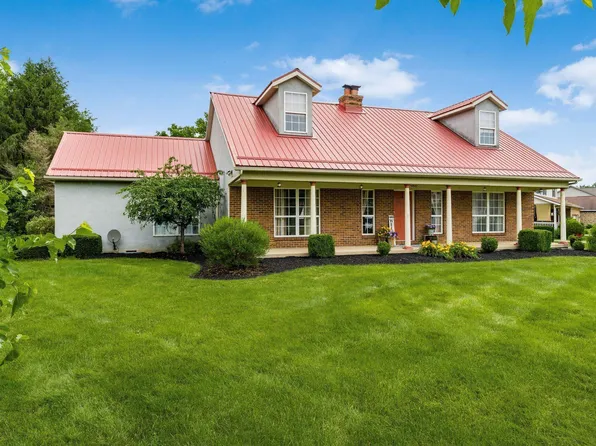 17 Zellers Ln SW, Etna, OH 43062