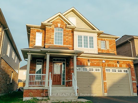 4th image of 486 Greenwood Dr