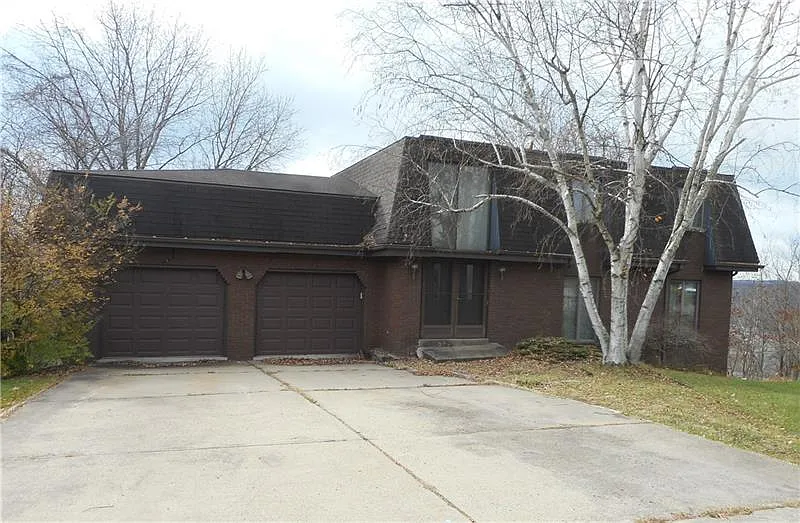 159 Regal Ct photo 1