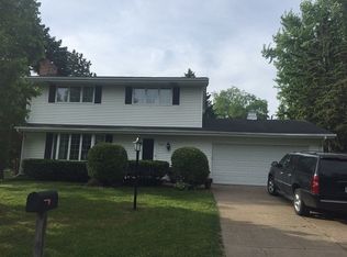 6317 Oakwood Rd, Woodbury, MN 55125